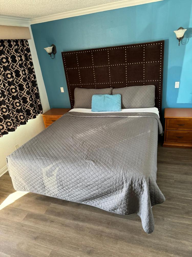 King Room interior